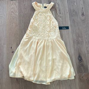 Women’s Yellow Lulus Dress